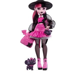 Monster High Draculaura doll and accessories